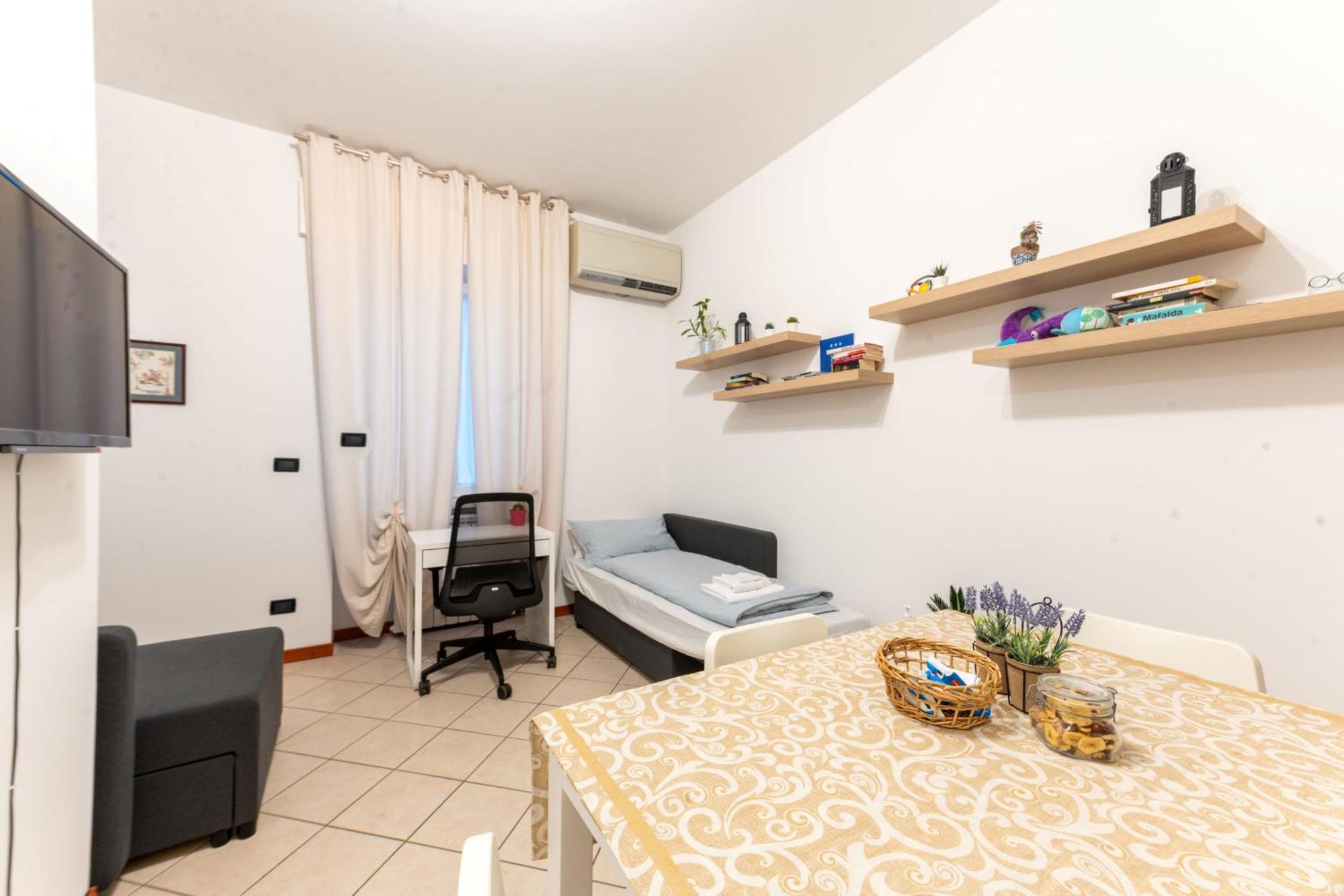 Holiday Apartment - Brescia Centro - Parcheggio Privato Luaran gambar