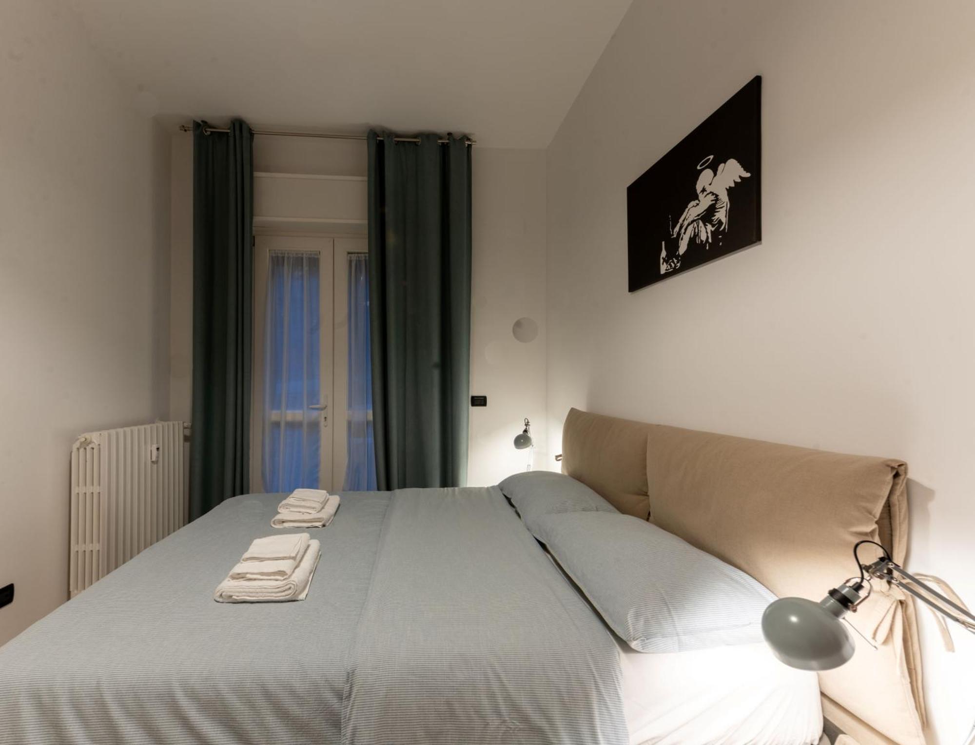 Holiday Apartment - Brescia Centro - Parcheggio Privato Luaran gambar