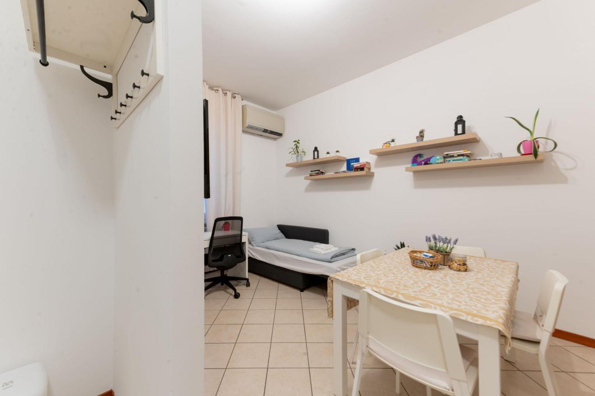 Holiday Apartment - Brescia Centro - Parcheggio Privato Luaran gambar